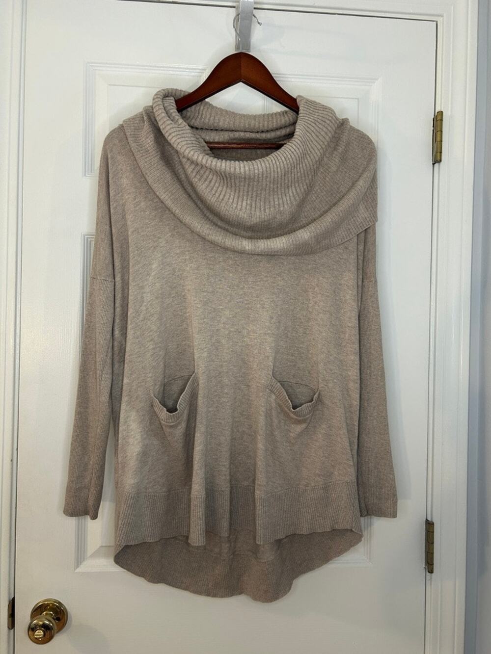 Victoria’s Secret Cowl Neck Tunic Sweater Women S Beige Taupe Pocket Pullover